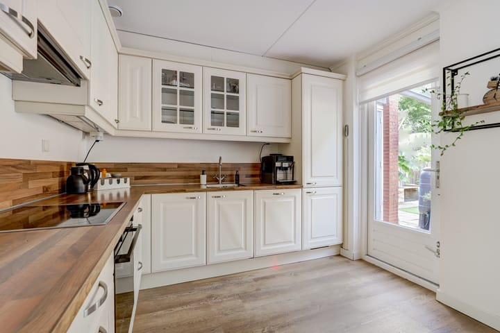 Photo 9 of Folkloreweg 18