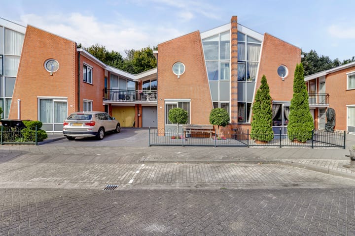 Photo 38 of Folkloreweg 18