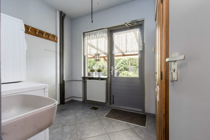 Foto 28 van Azaleastraat 1-A