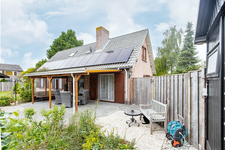 Foto 52 van Azaleastraat 1-A