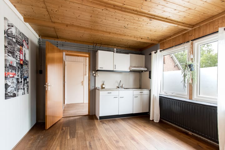 Foto 43 van Azaleastraat 1-A