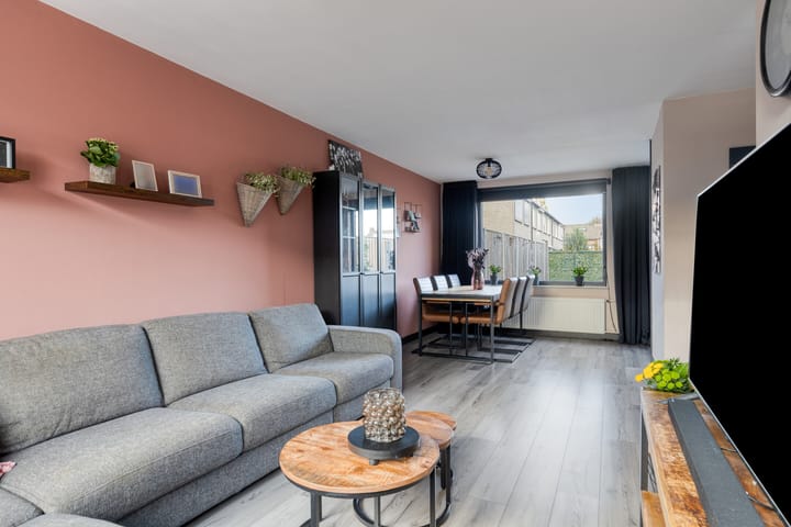 Photo 8 of Meidoornstraat 5