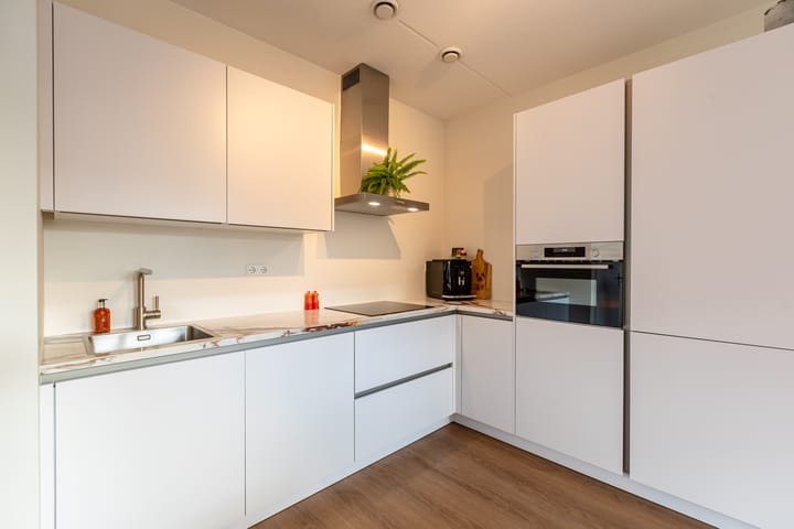 Photo 13 of Heemraadstraat 86