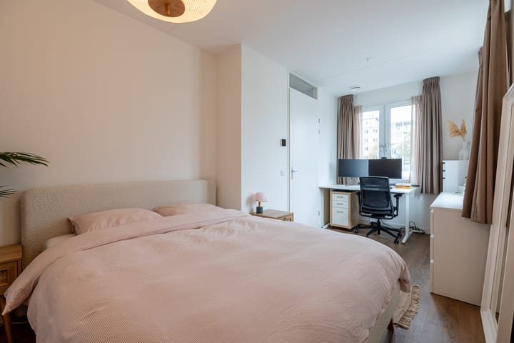 Photo 15 of Heemraadstraat 86