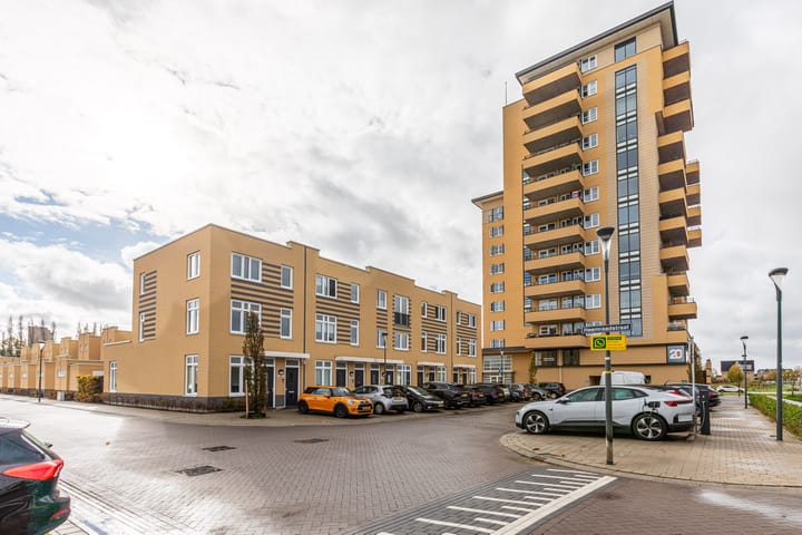 Photo 24 of Heemraadstraat 86