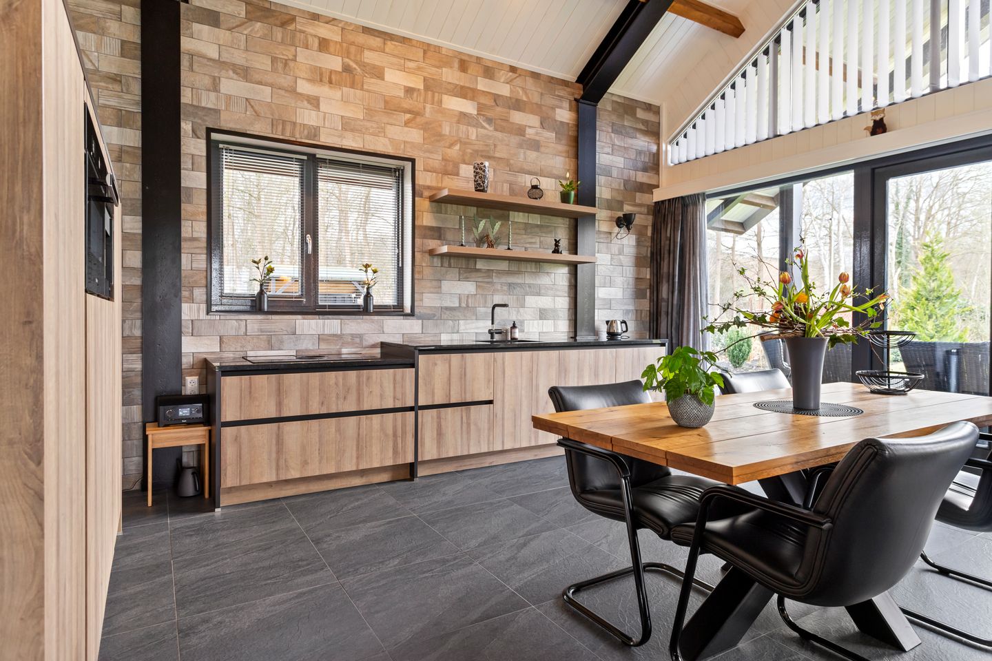 Foto 14 van Koeweg 16