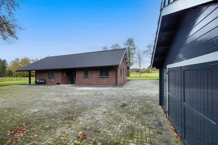 Photo 38 of Koeweg 16