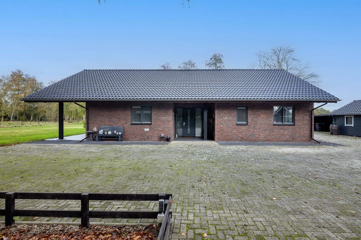 Photo 40 of Koeweg 16