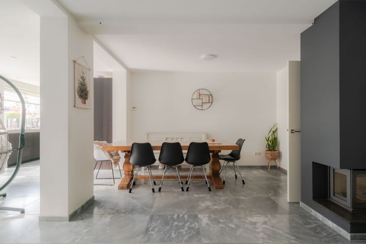 Photo 7 of Molefinne 42