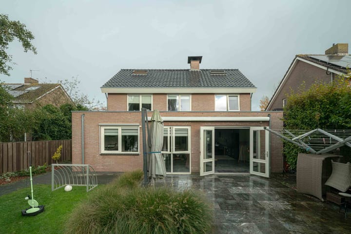 Photo 34 of Molefinne 42