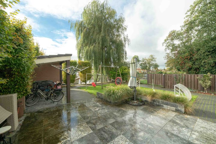 Photo 35 of Molefinne 42