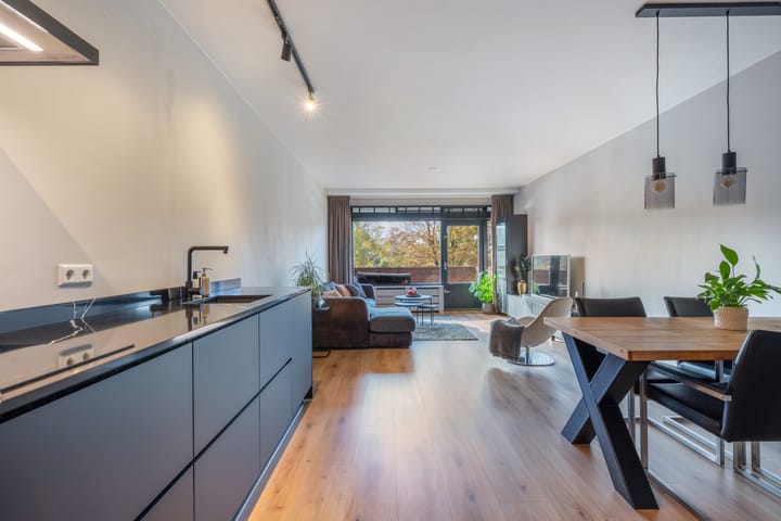 Photo 10 of Plein 64