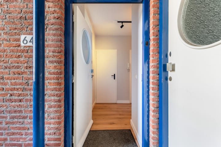 Photo 30 of Plein 64