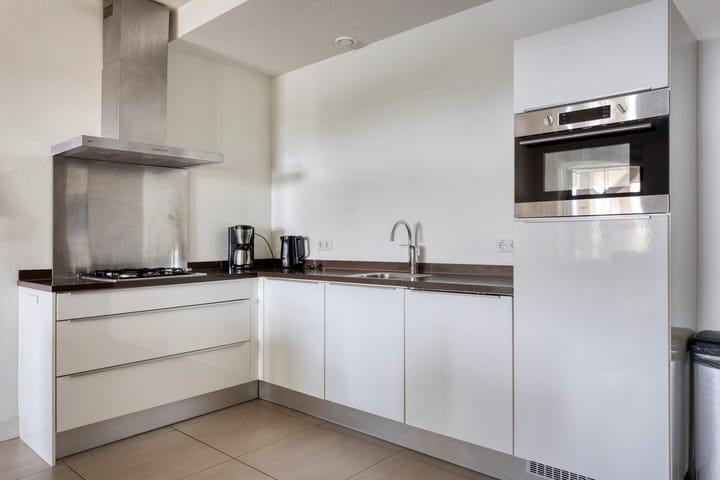 Photo 11 of Zeedijk 2-211