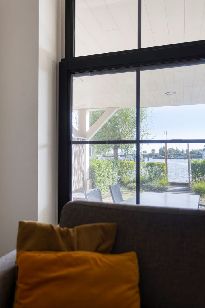 Photo 14 of Zeedijk 2-211