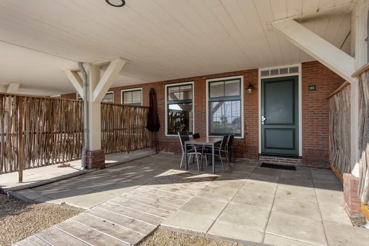 Photo 28 of Zeedijk 2-211