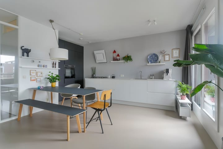 Photo 4 of Sumatrastraat 209-E