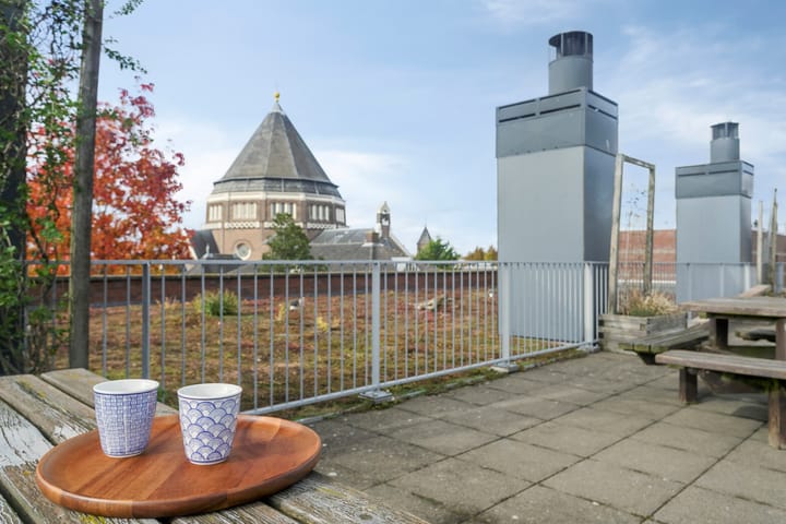 Photo 2 of Sumatrastraat 209-E