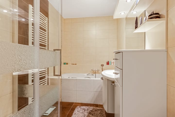 Photo 13 of Heschepad 53-K