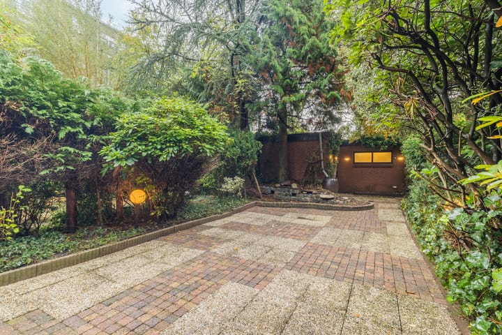 Foto 11 van Looplantsoen 210