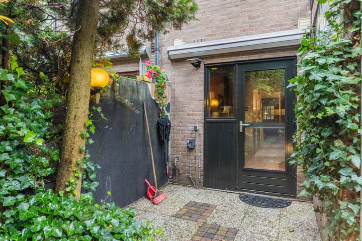 Foto 33 van Looplantsoen 210