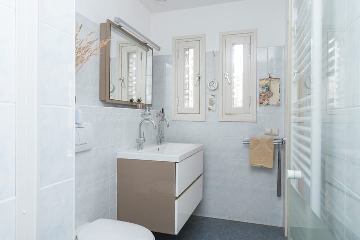 Photo 24 of Aarnout Drostdreef 16