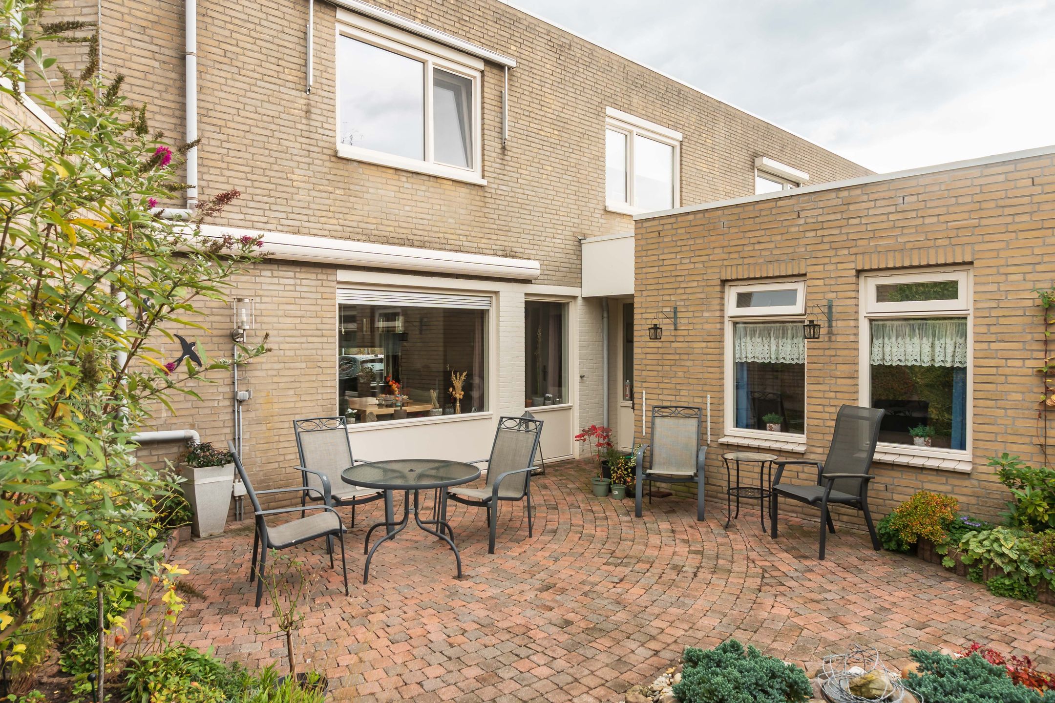 Photo 39 of Aarnout Drostdreef 16