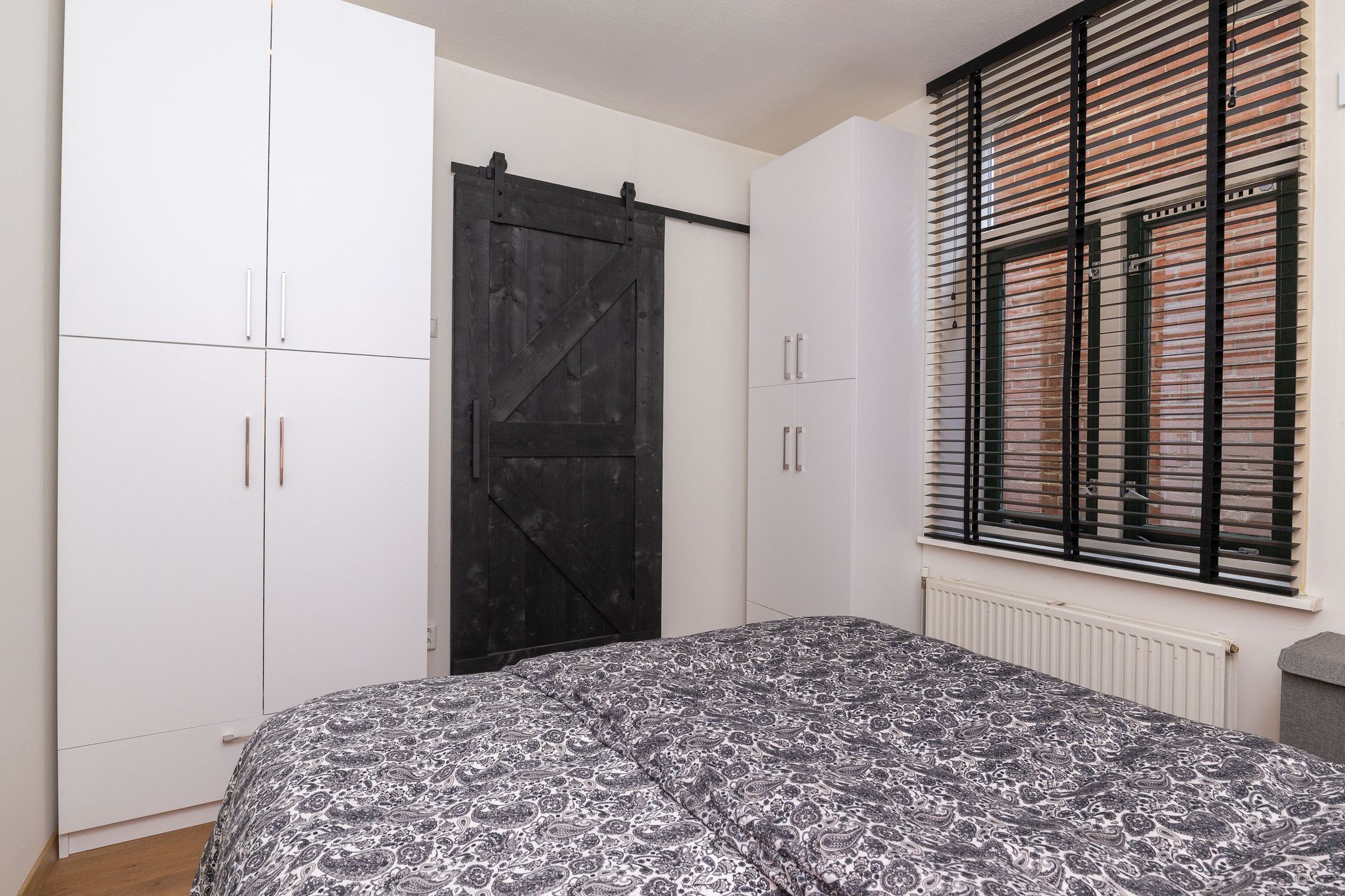 Photo 15 of Leliestraat 4-A