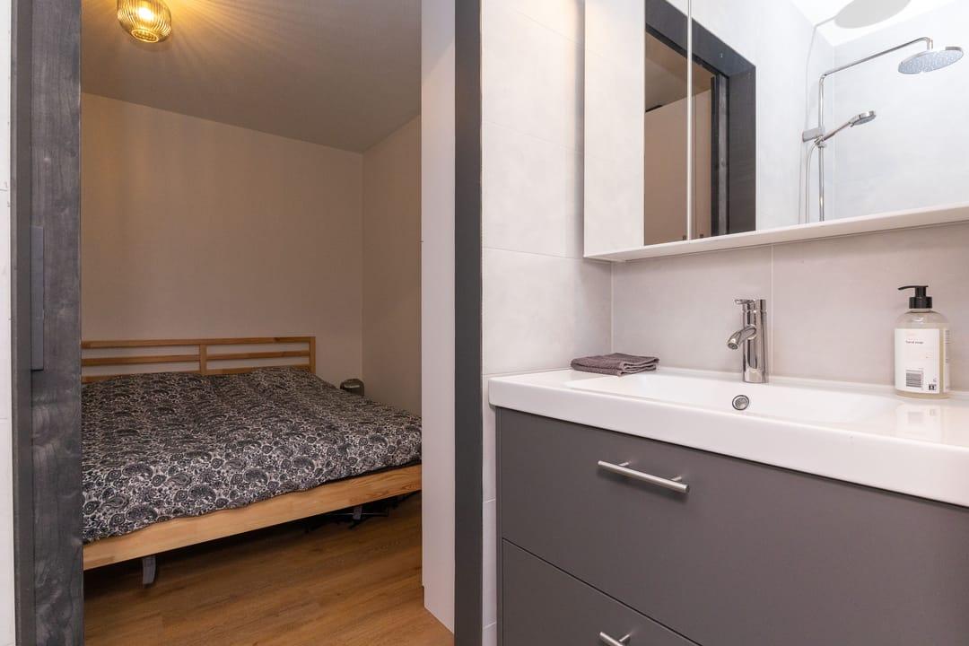 Photo 16 of Leliestraat 4-A