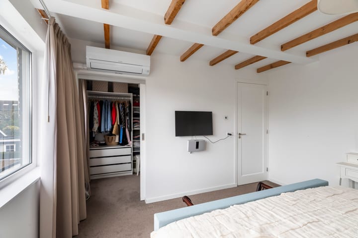 Photo 26 of Oranjestraat 17