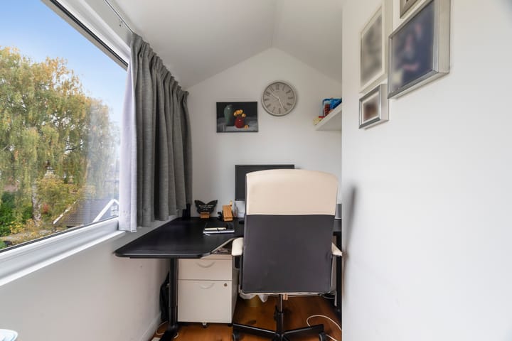 Photo 39 of Oranjestraat 17