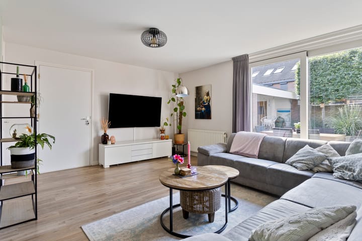 Photo 2 of Doctor Heijmanstraat 8