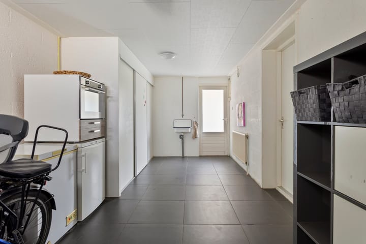 Photo 12 of Doctor Heijmanstraat 8