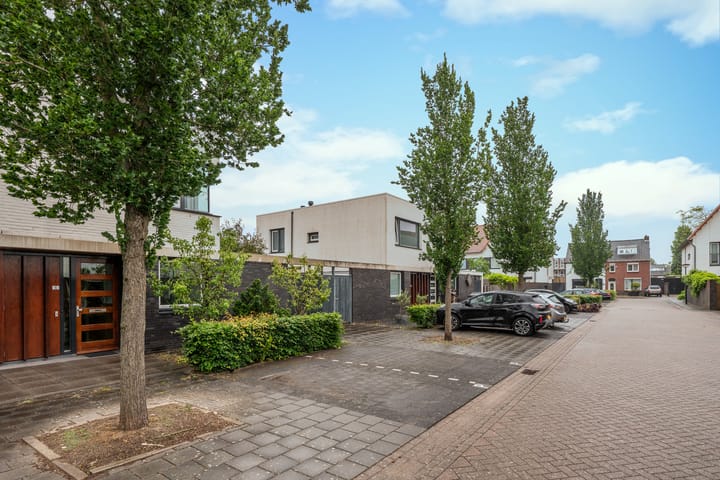 Foto 2 van Barones van Voorst tot Voorsthof 6