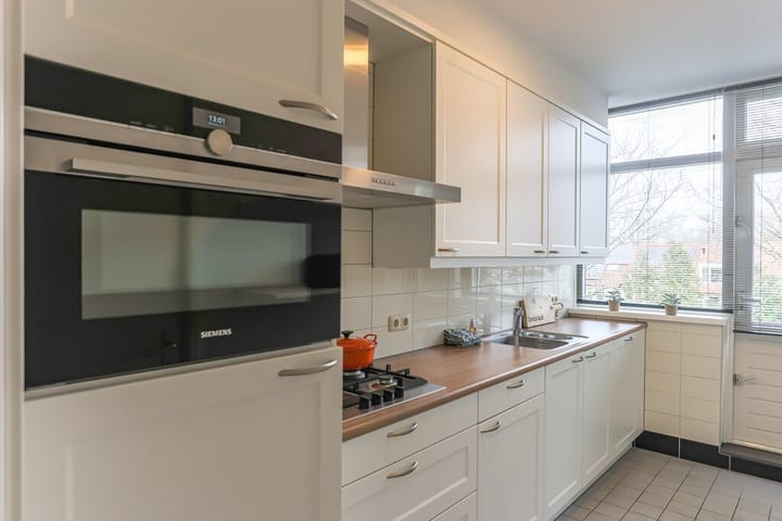 Foto 11 van Van Houtenlaan 180-A