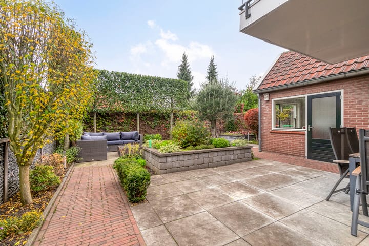 Photo 29 of Prins Hendrikstraat 35