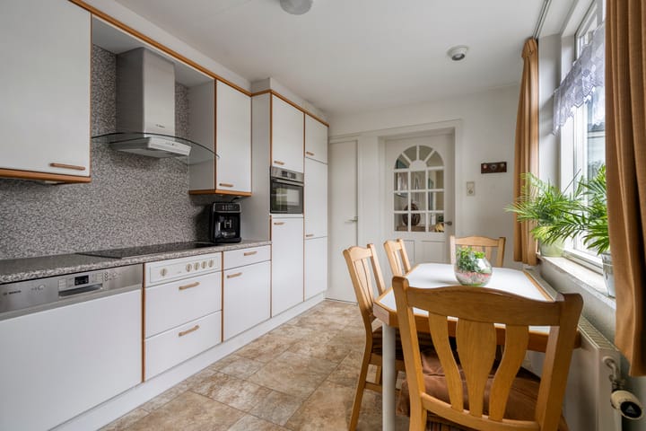 Photo 13 of Prins Hendrikstraat 35