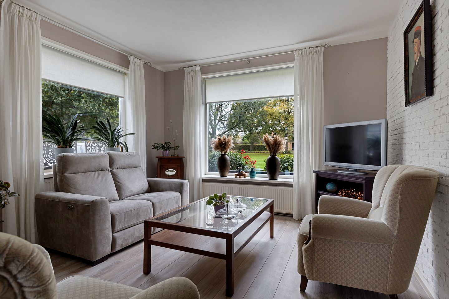 Foto 10 van Anna van Ewsumstraat 11