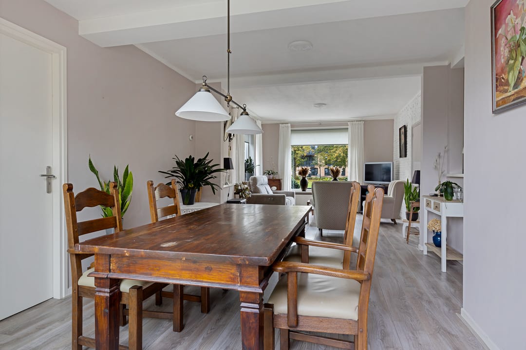 Foto 8 van Anna van Ewsumstraat 11