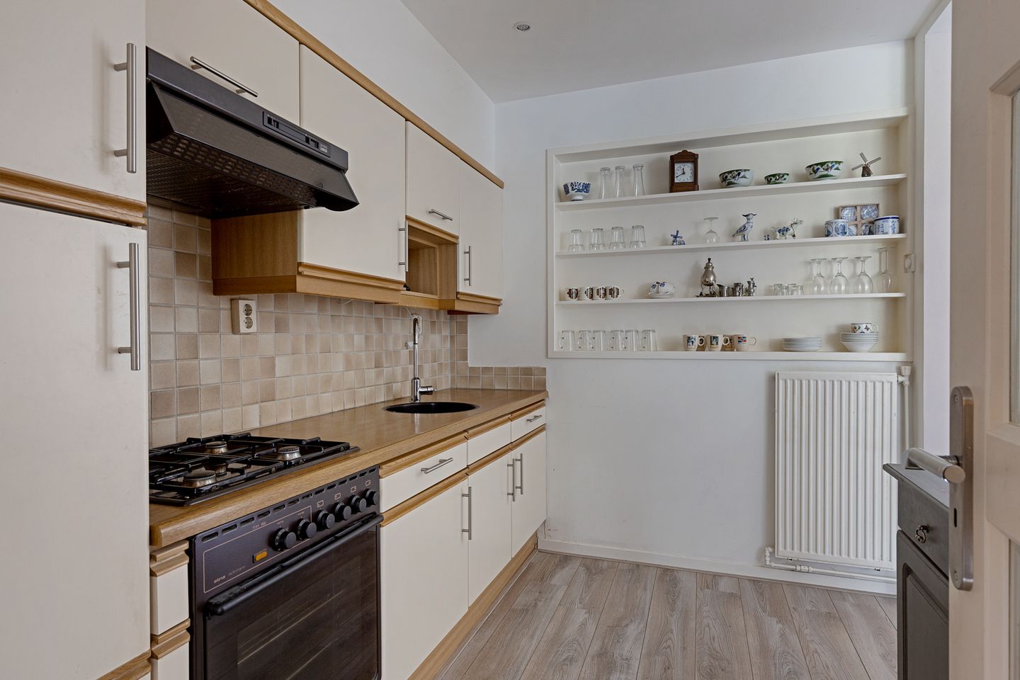 Foto 14 van Anna van Ewsumstraat 11