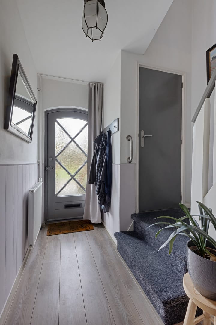 Photo 19 of Anna van Ewsumstraat 11