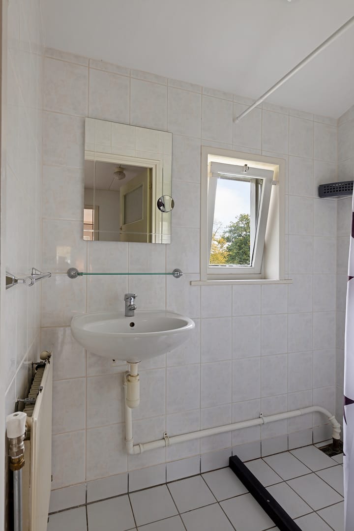 Photo 27 of Anna van Ewsumstraat 11