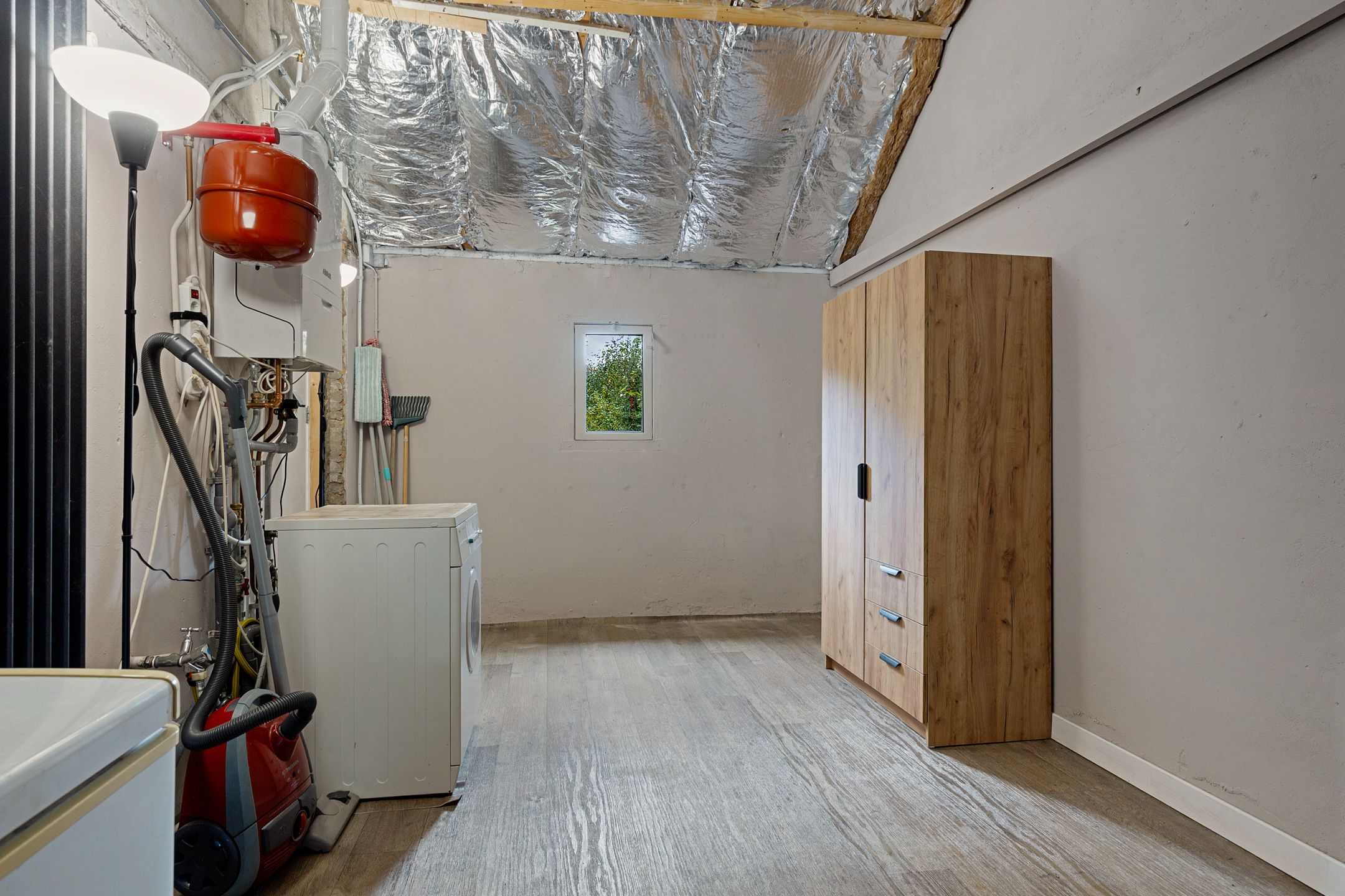 Foto 30 van Anna van Ewsumstraat 11