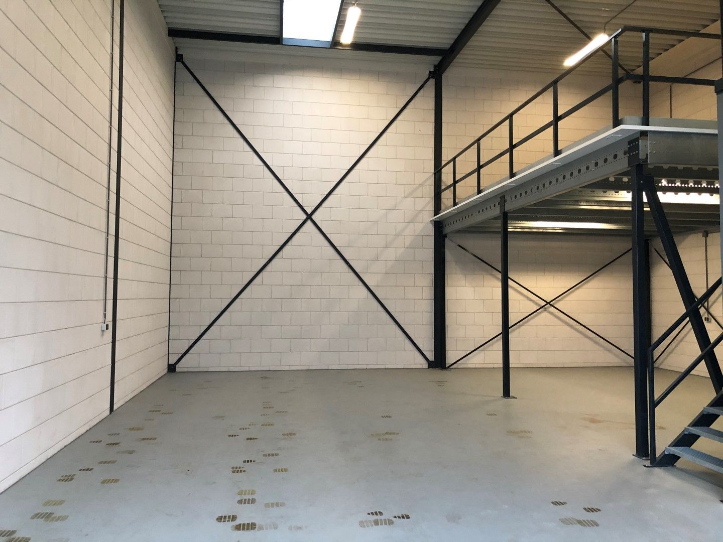 View photo 3 of Florijnstraat 4-b