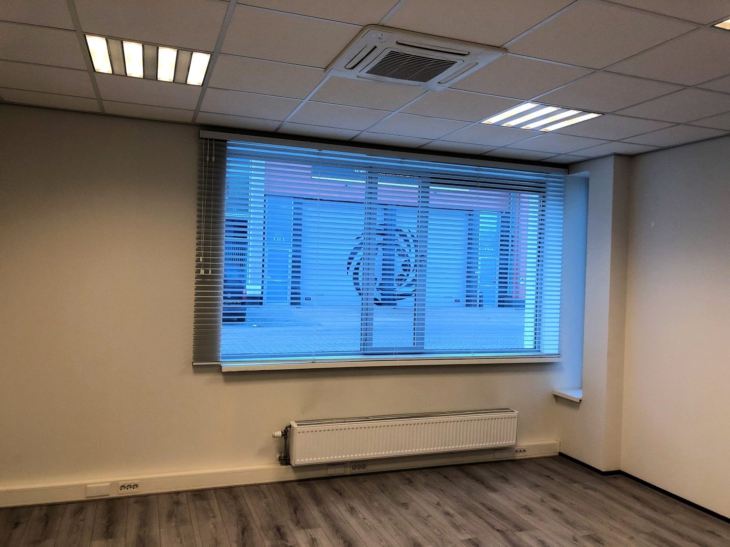 View photo 4 of Florijnstraat 4-b