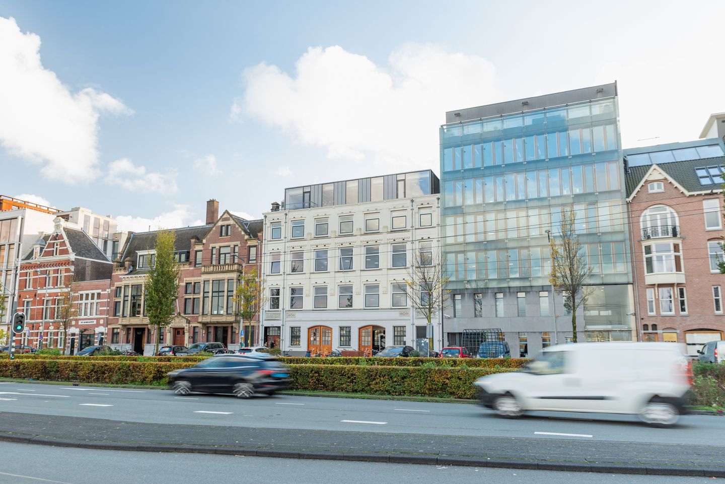 Bekijk foto 1 van De Ruijterkade 113