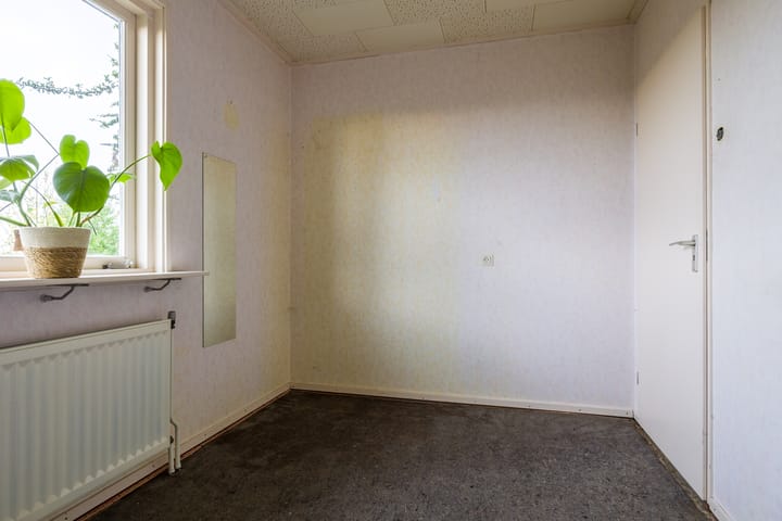 Photo 16 of Bloemenstraat 52