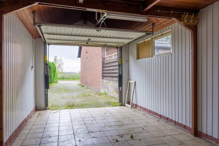 Photo 23 of Bloemenstraat 52