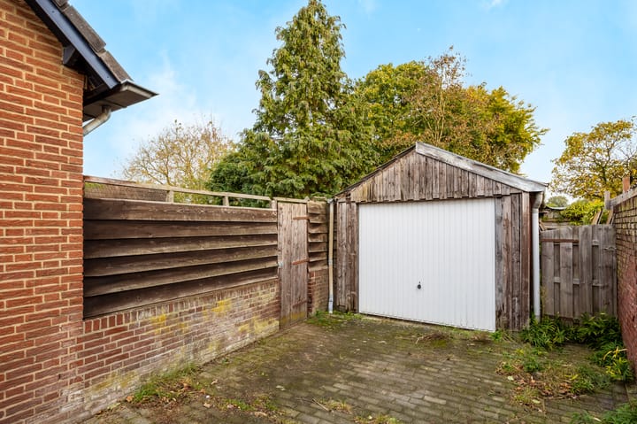 Photo 28 of Bloemenstraat 52