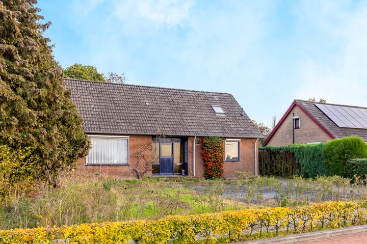 Photo 31 of Bloemenstraat 52